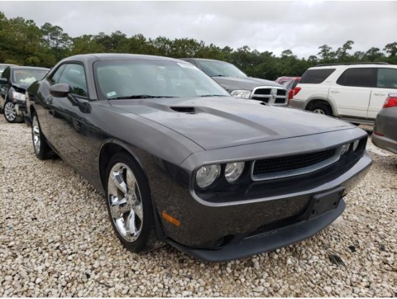 2013 DODGE CHALLENGER SXT