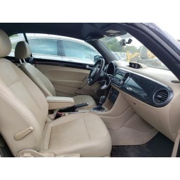 2013 VOLKSWAGEN BEETLE TURBO