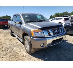 2014 NISSAN TITAN S
