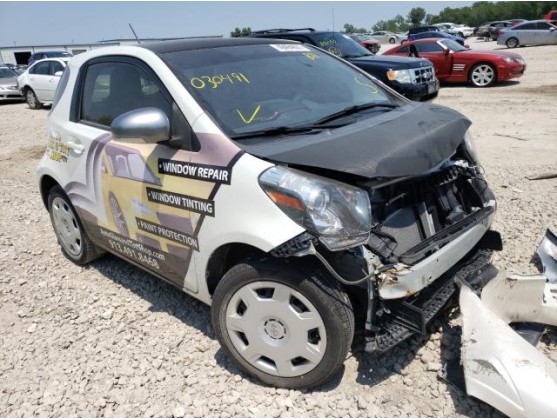 2014 TOYOTA SCION IQ