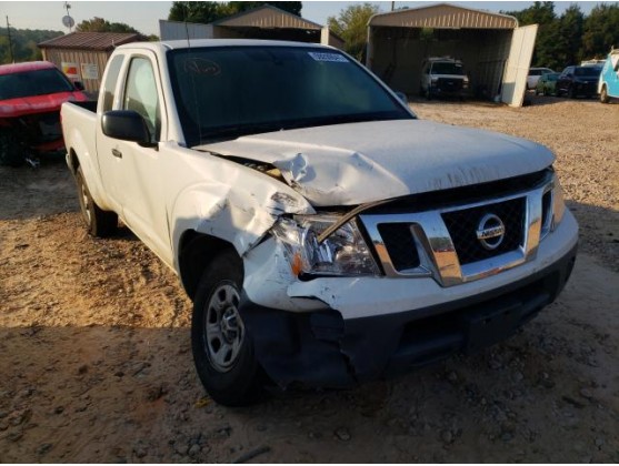 2015 NISSAN FRONTIER S