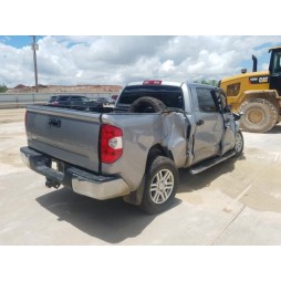2016 TOYOTA TUNDRA CREWMAX SR5