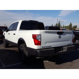 2017 NISSAN TITAN SV