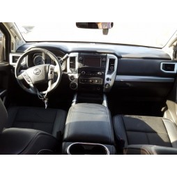 2017 NISSAN TITAN SV