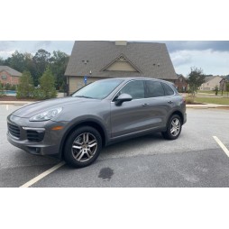 2017 PORSCHE CAYENNE