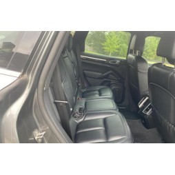 2017 PORSCHE CAYENNE