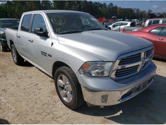 2017 RAM 1500 SLT