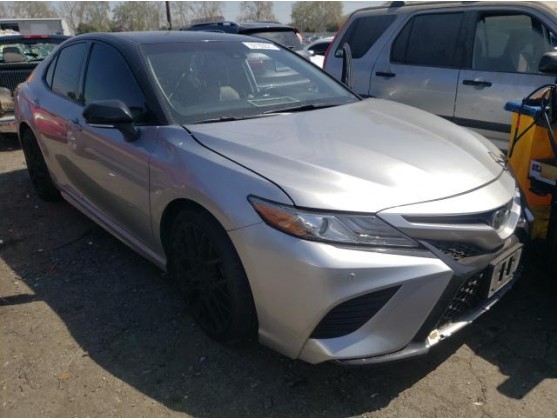 2018 TOYOTA CAMRY XSE