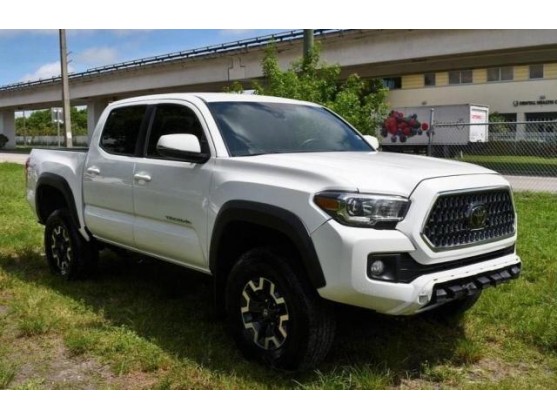 2018 TOYOTA TACOMA DOUBLE CAB