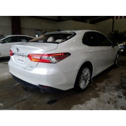 2020 TOYOTA CAMRY XLE