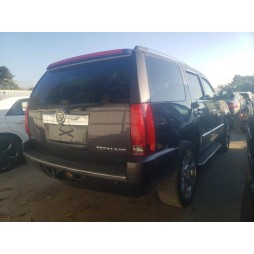 2011 CADILLAC ESCALADE LUXURY