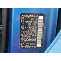 2011 NISSAN JUKE S