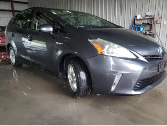2012 TOYOTA PRIUS V