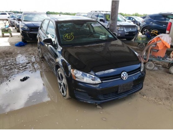2016 VOLKSWAGEN GOLF S/SE