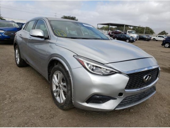 2017 INFINITI QX30 BASE