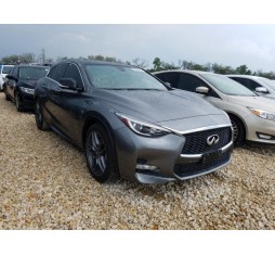 2017 INFINITI QX30 BASE