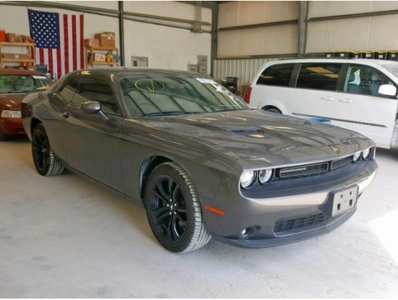 2018 DODGE CHALLENGER SXT