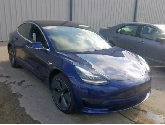 2018 TESLA MODEL 3