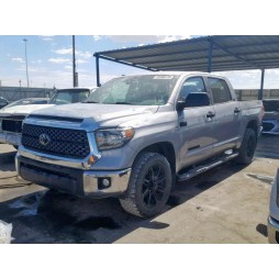 2018 TOYOTA TUNDRA CREWMAX SR5