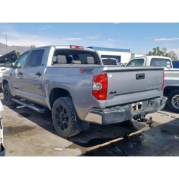 2018 TOYOTA TUNDRA CREWMAX SR5