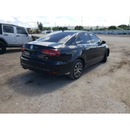 2018 VOLKSWAGEN JETTA SE
