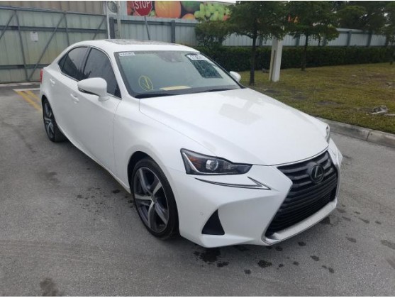 2019 LEXUS IS 300