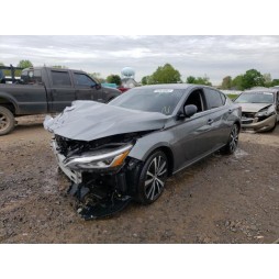 2019 NISSAN ALTIMA SR