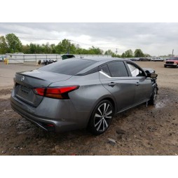2019 NISSAN ALTIMA SR