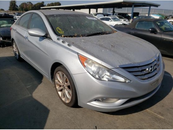 2011 HYUNDAI SONATA SE