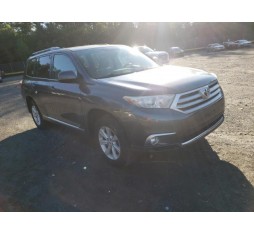 2011 TOYOTA HIGHLANDER BASE