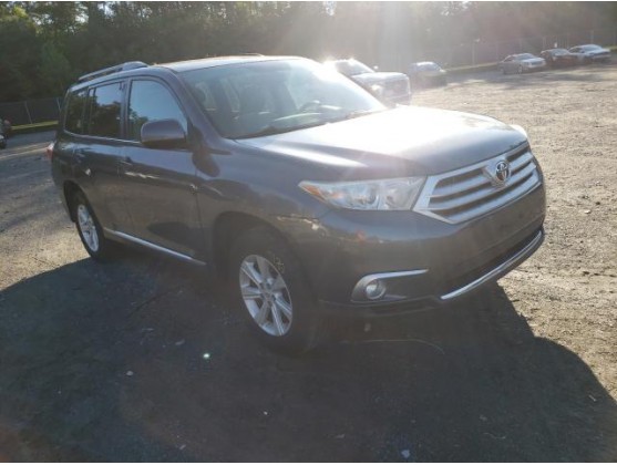 2011 TOYOTA HIGHLANDER BASE