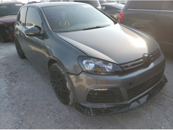 2011 VOLKSWAGEN GTI