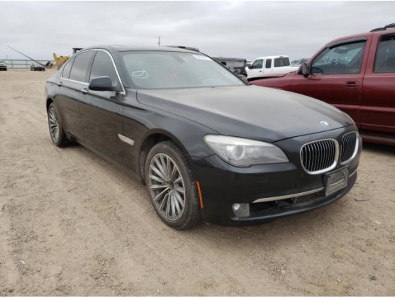 2012 BMW 740 I
