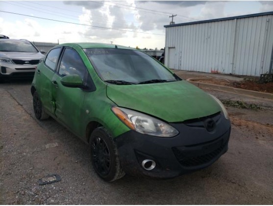 2012 MAZDA MAZDA2