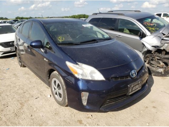 2013 TOYOTA PRIUS