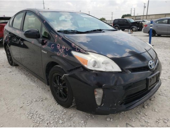2013 TOYOTA PRIUS