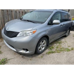 2014 TOYOTA SIENNA