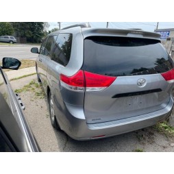 2014 TOYOTA SIENNA