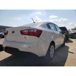 2015 KIA RIO LX