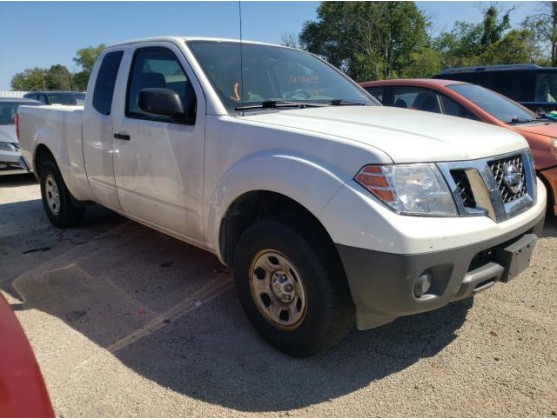 2015 NISSAN FRONTIER S