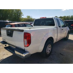 2015 NISSAN FRONTIER S