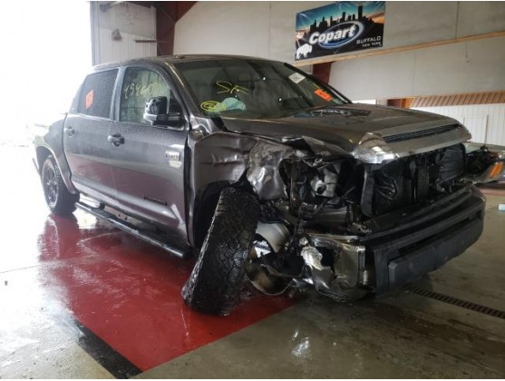 2015 TOYOTA TUNDRA CREWMAX SR5