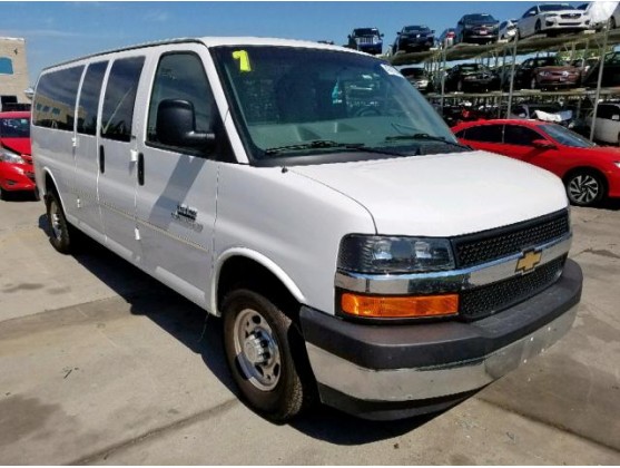 2017 CHEVROLET EXPRESS G3500 LT