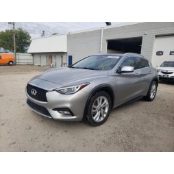2017 INFINITI QX30 BASE