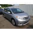 2017 TOYOTA SIENNA XLE