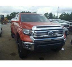 2017 TOYOTA TUNDRA CREWMAX LIMITED