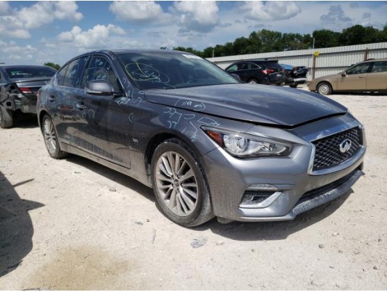 2018 INFINITI Q50 LUXE