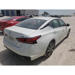 2019 NISSAN ALTIMA SR