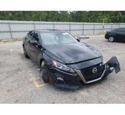 2019 NISSAN ALTIMA SR