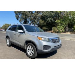 2011 KIA SORENTO BASE